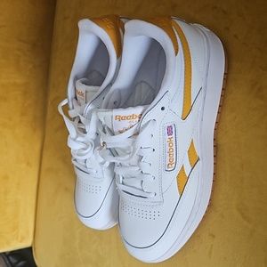 Reebok tennis sneakers NEW